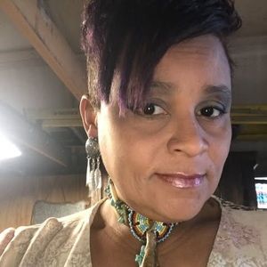 Meet your Posher, Carmen